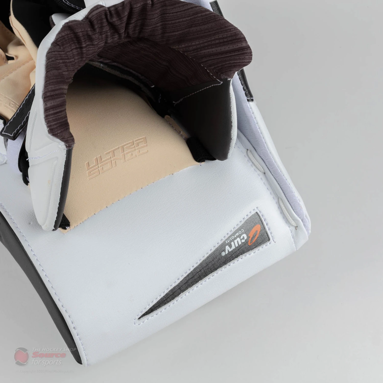 Bauer Supreme UltraSonic Senior Goalie Blocker - Image 7