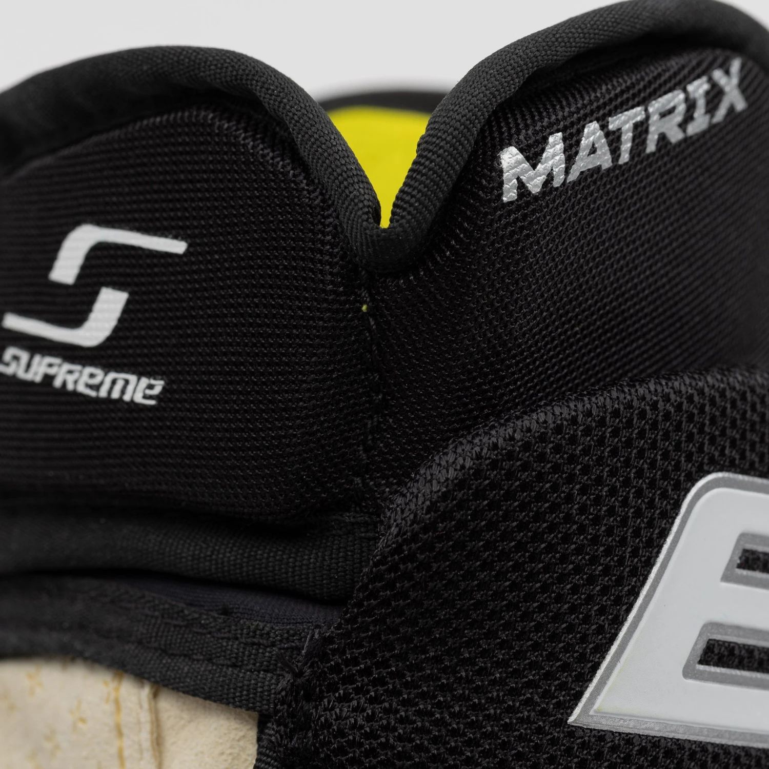 Bauer Supreme Matrix Intermediate Hockey Gloves - Image 11