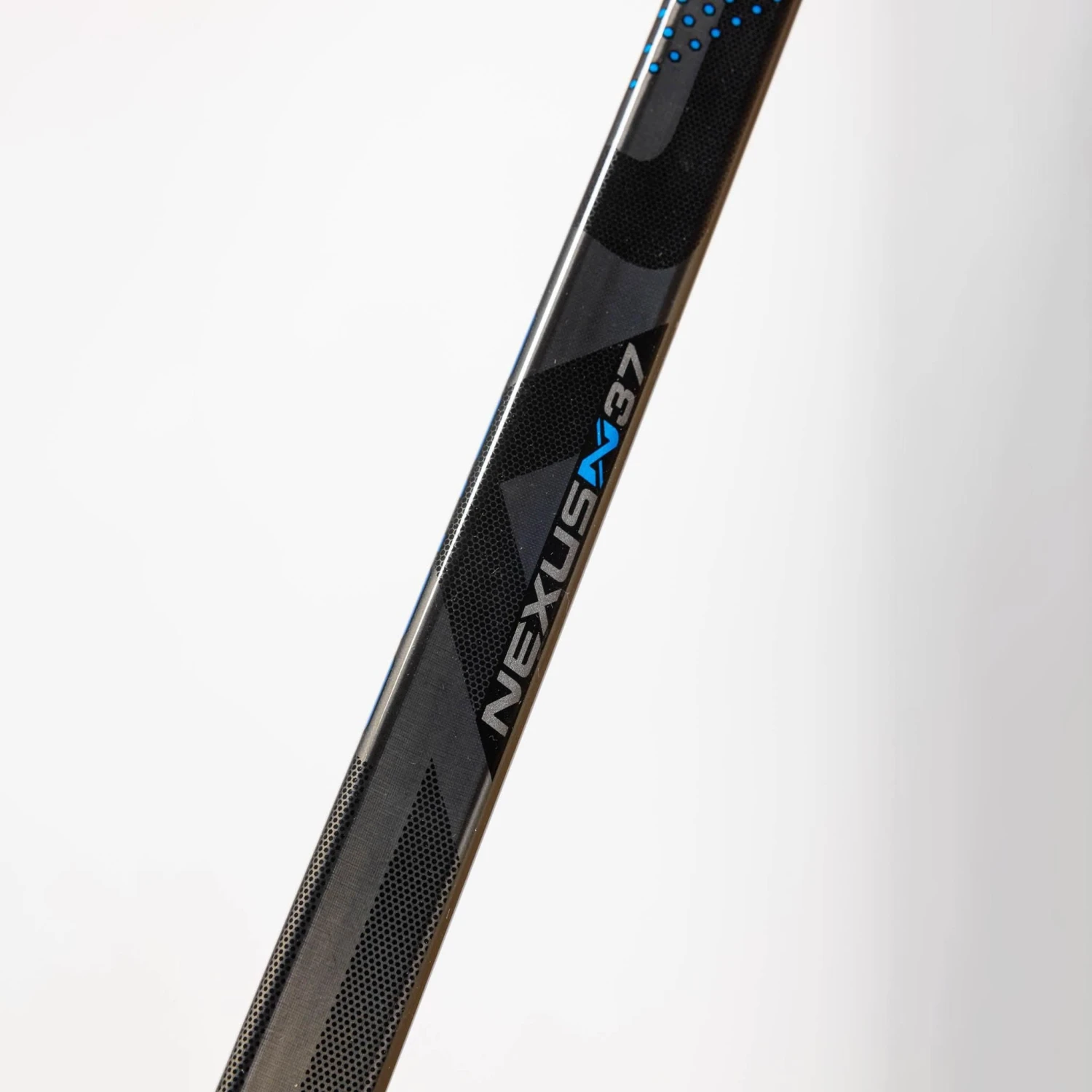Bauer Nexus N37 Intermediate Hockey Stick - Image 2