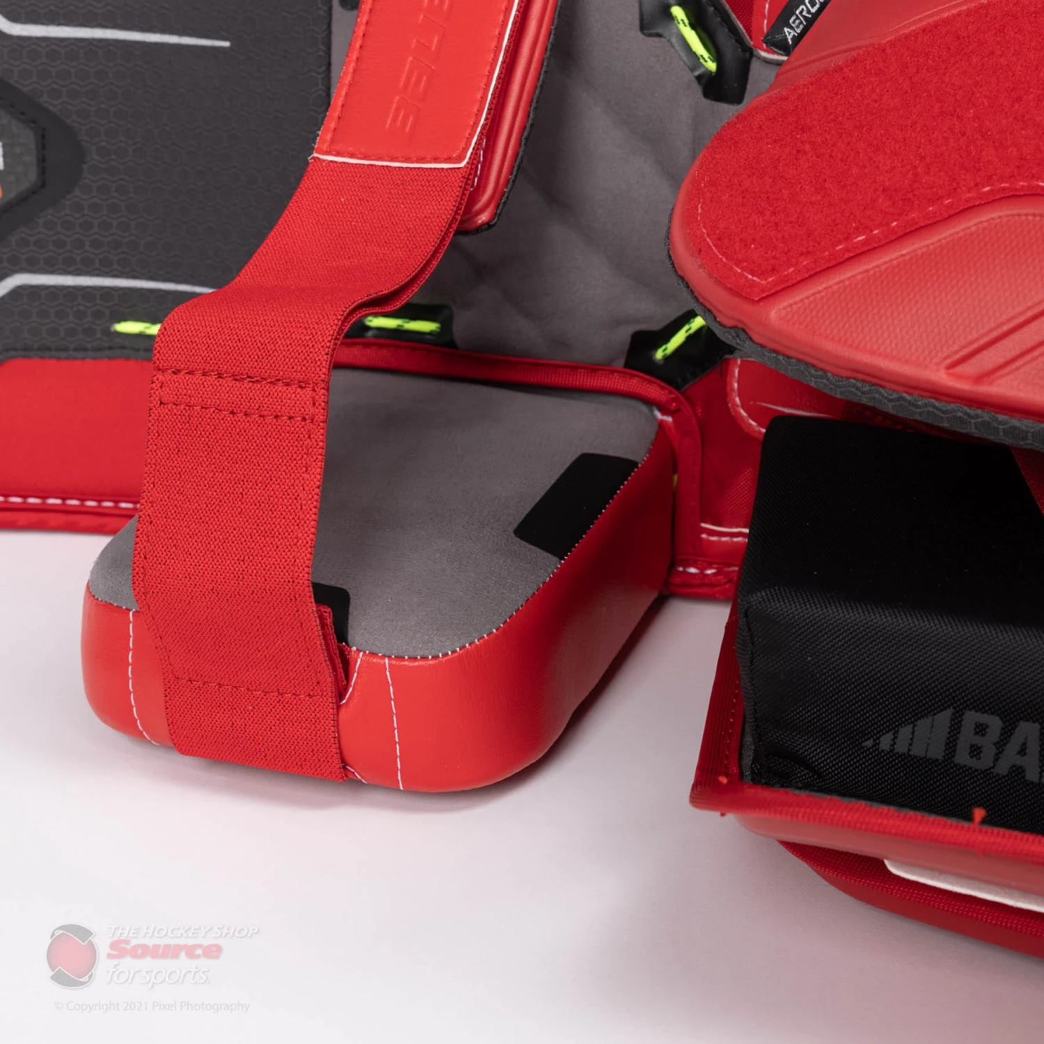 Bauer Vapor HyperLite Senior Goalie Leg Pads - Image 17