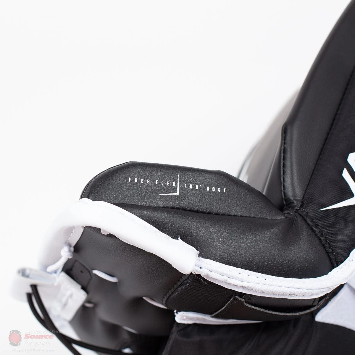 Bauer Vapor X2.7 Junior Goalie Leg Pads - Image 5