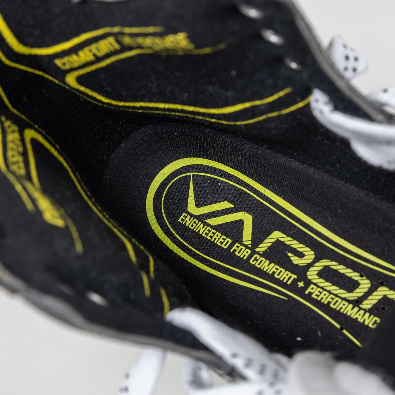 Bauer Vapor 3X Intermediate Roller Hockey Skates - Image 18