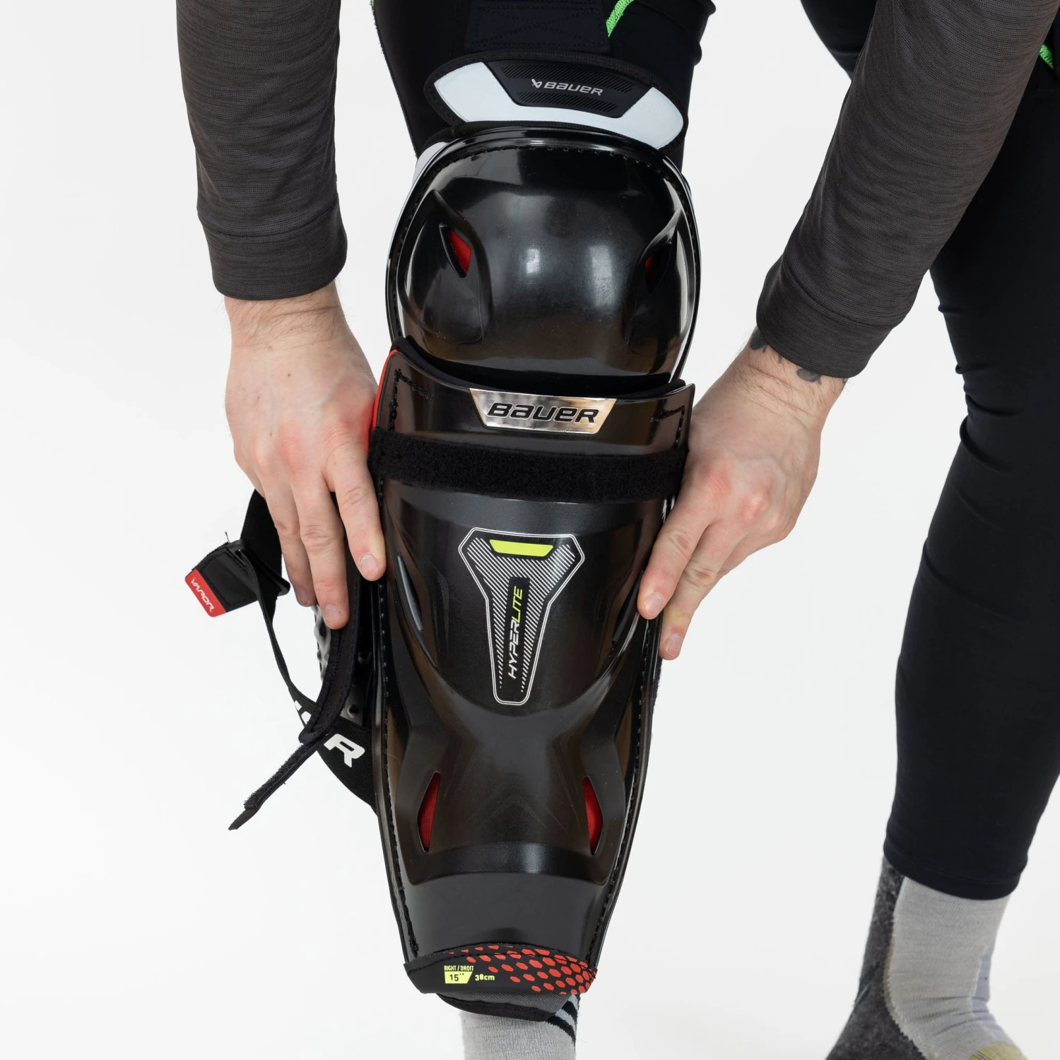 Bauer Vapor Hyperlite Senior Hockey Shin Guards - Image 9