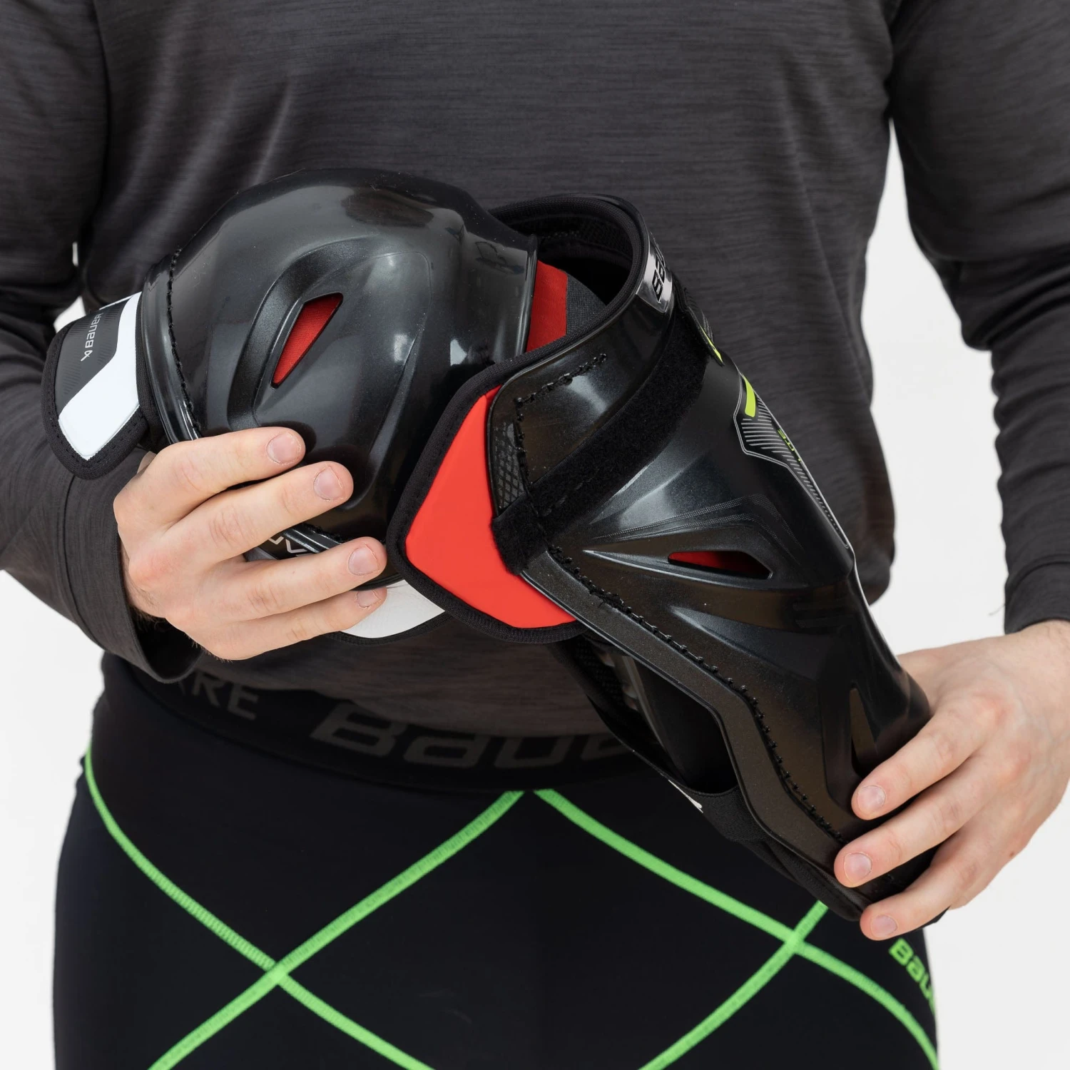 Bauer Vapor Hyperlite Senior Hockey Shin Guards - Image 13