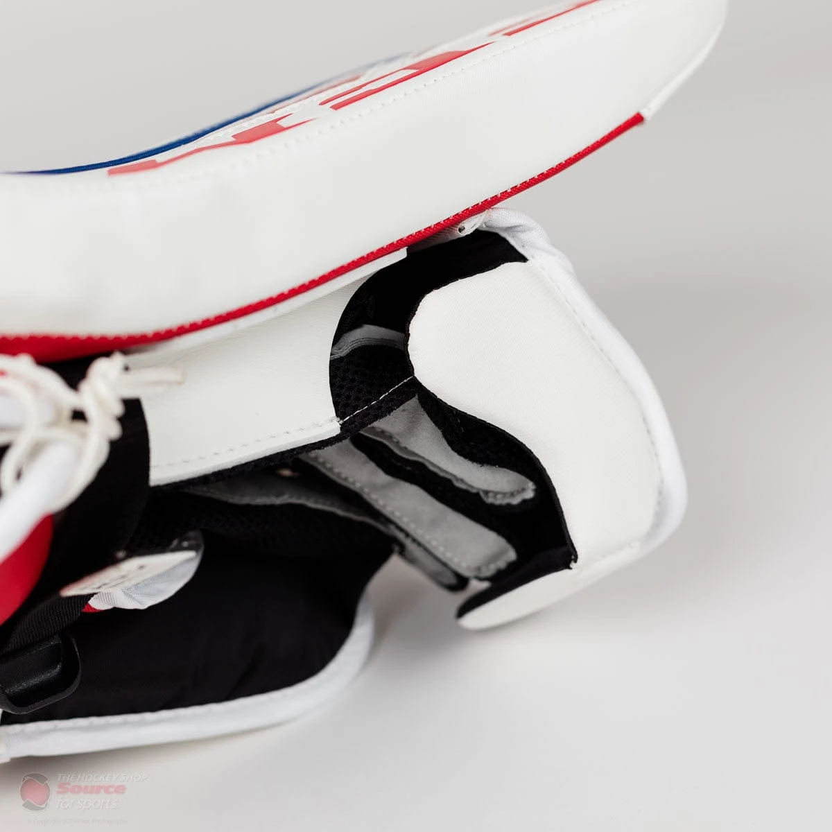 CCM Extreme Flex 4 Pro Senior Goalie Blocker - Image 7