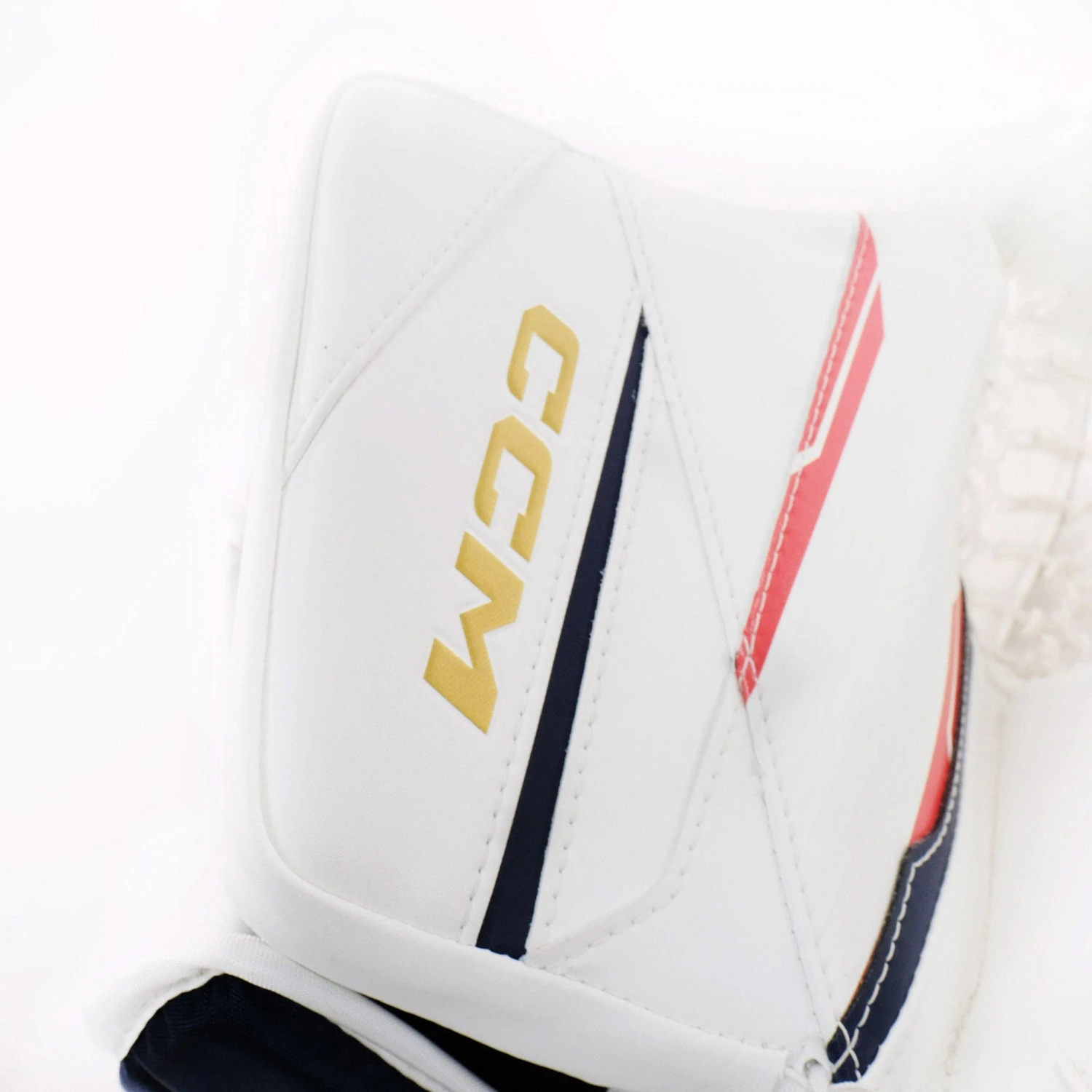CCM Axis 2 Senior Goalie Catcher - 591 Degree - Image 15