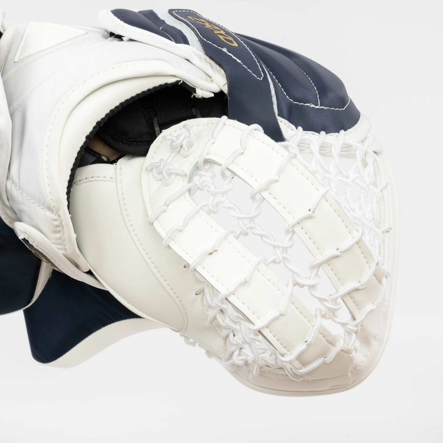 CCM Axis 2 Senior Goalie Catcher - 591 Degree - Image 6