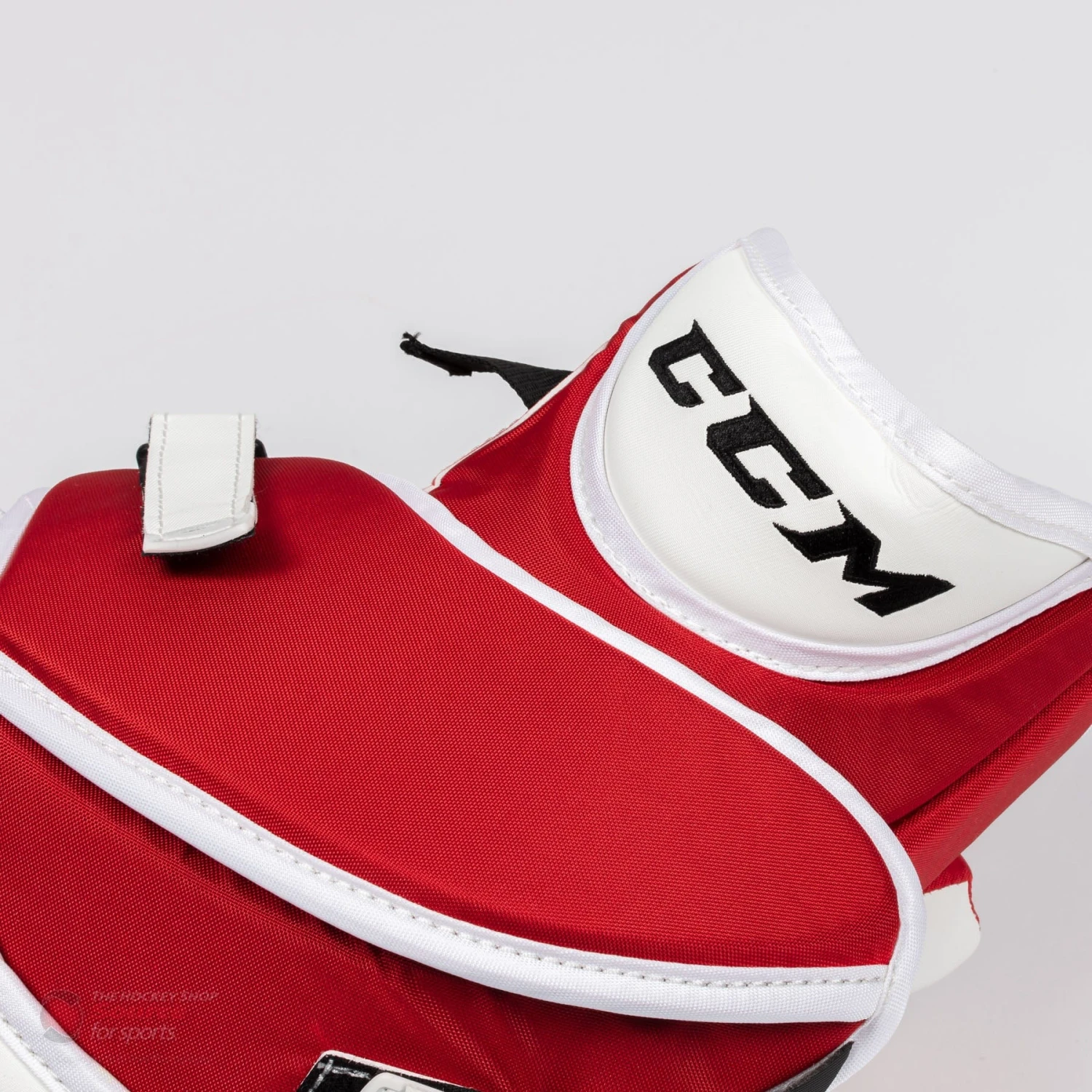 CCM Axis A1.9 Intermediate Goalie Catcher - Image 9