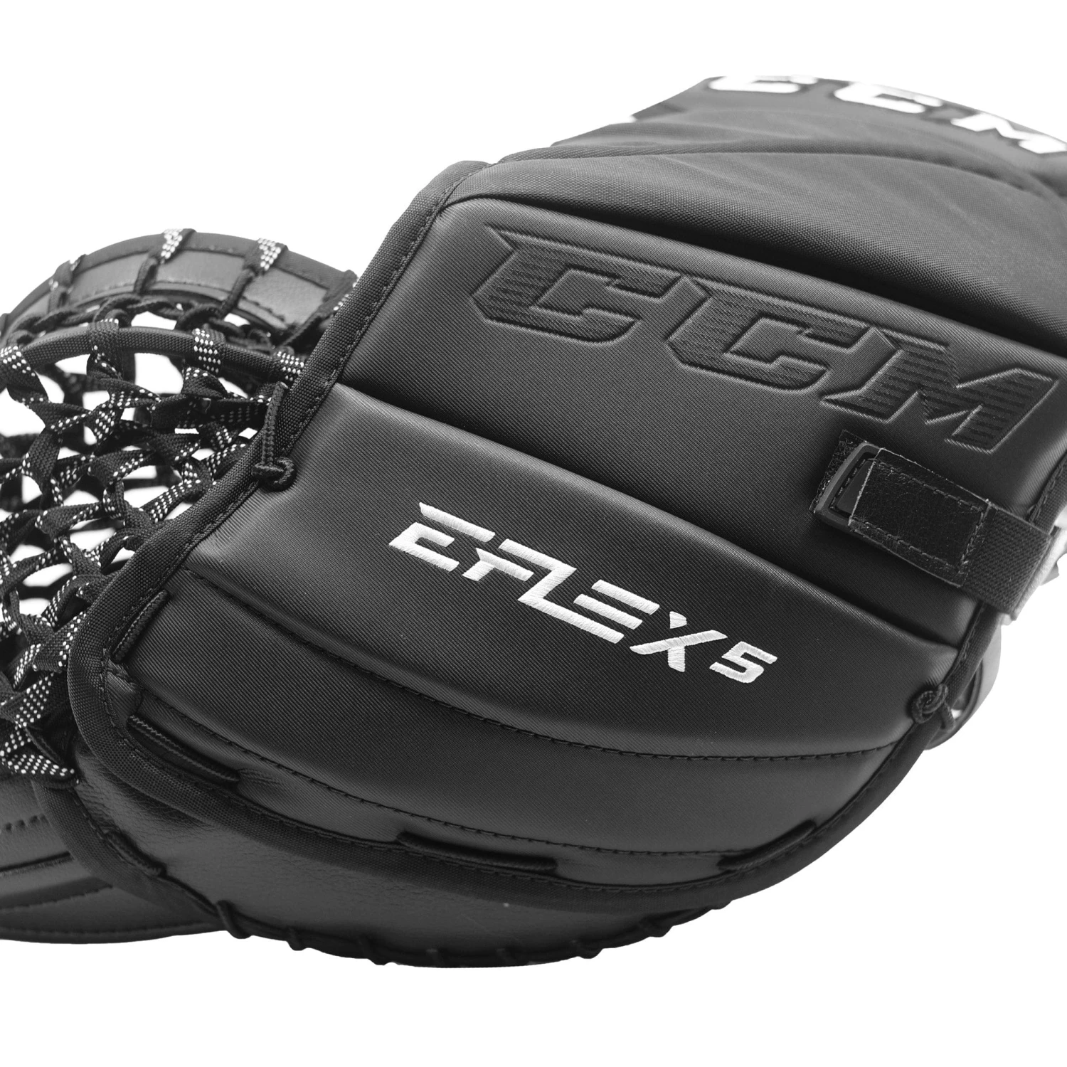 CCM Extreme Flex 5 Senior Goalie Catcher - 580 Break Angle - Image 4