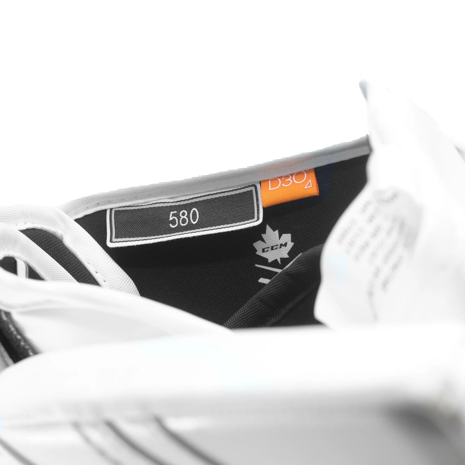 CCM Extreme Flex 5 Senior Goalie Catcher - 580 Break Angle - Image 9