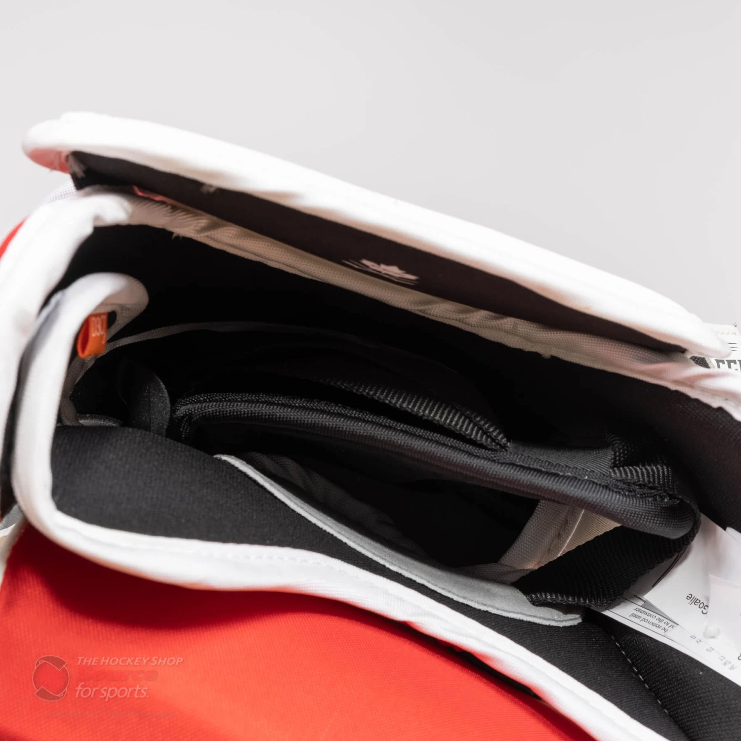 CCM Extreme Flex 5 Senior Goalie Catcher - 600 Break Angle - Image 10