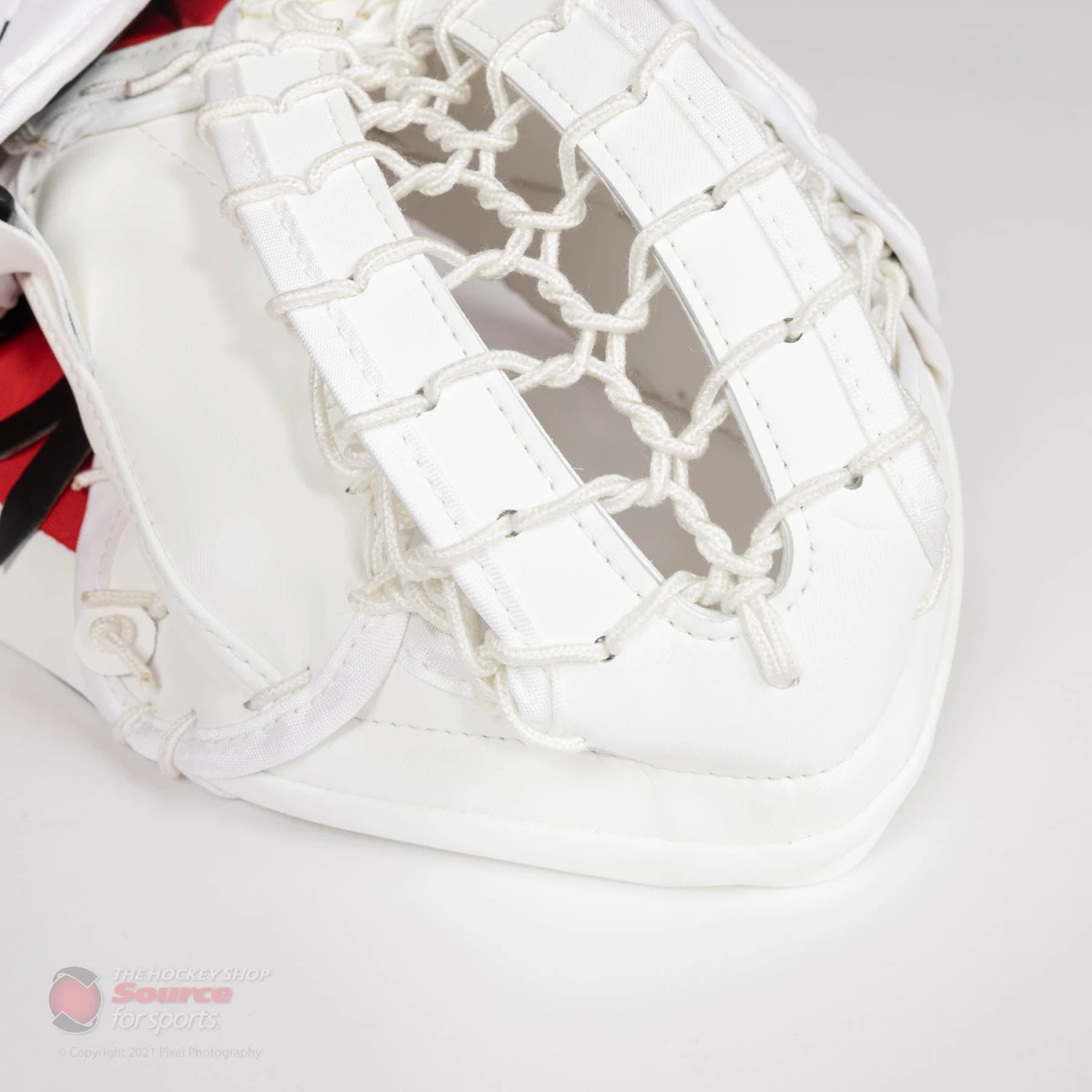 CCM Extreme Flex 5 Senior Goalie Catcher - 600 Break Angle - Image 5