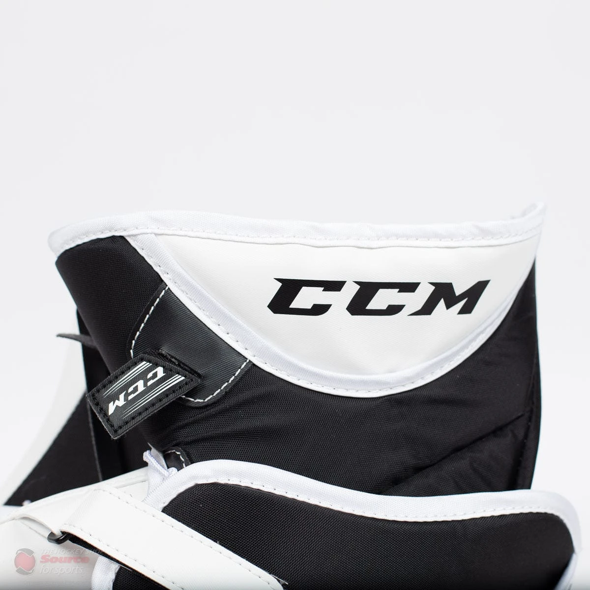 CCM Extreme Flex E4.5 Senior Goalie Catcher - Source Exclusive - Image 10