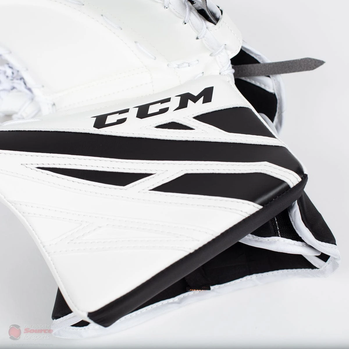 CCM Extreme Flex E4.5 Senior Goalie Catcher - Source Exclusive - Image 7