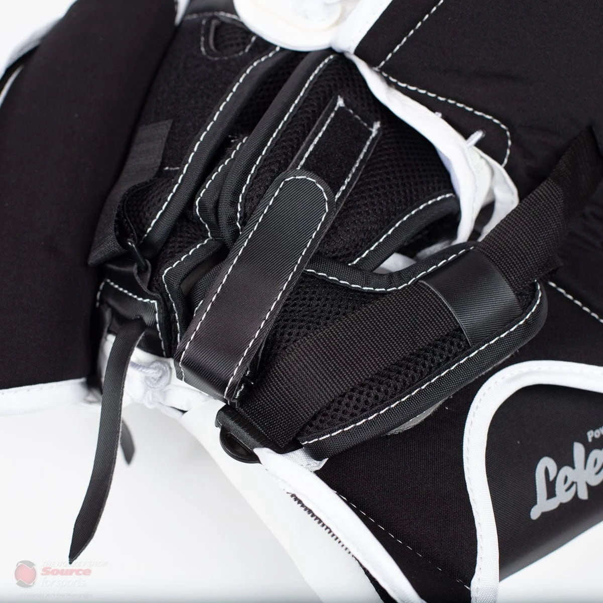 CCM Extreme Flex E4.5 Senior Goalie Catcher - Source Exclusive - Image 8