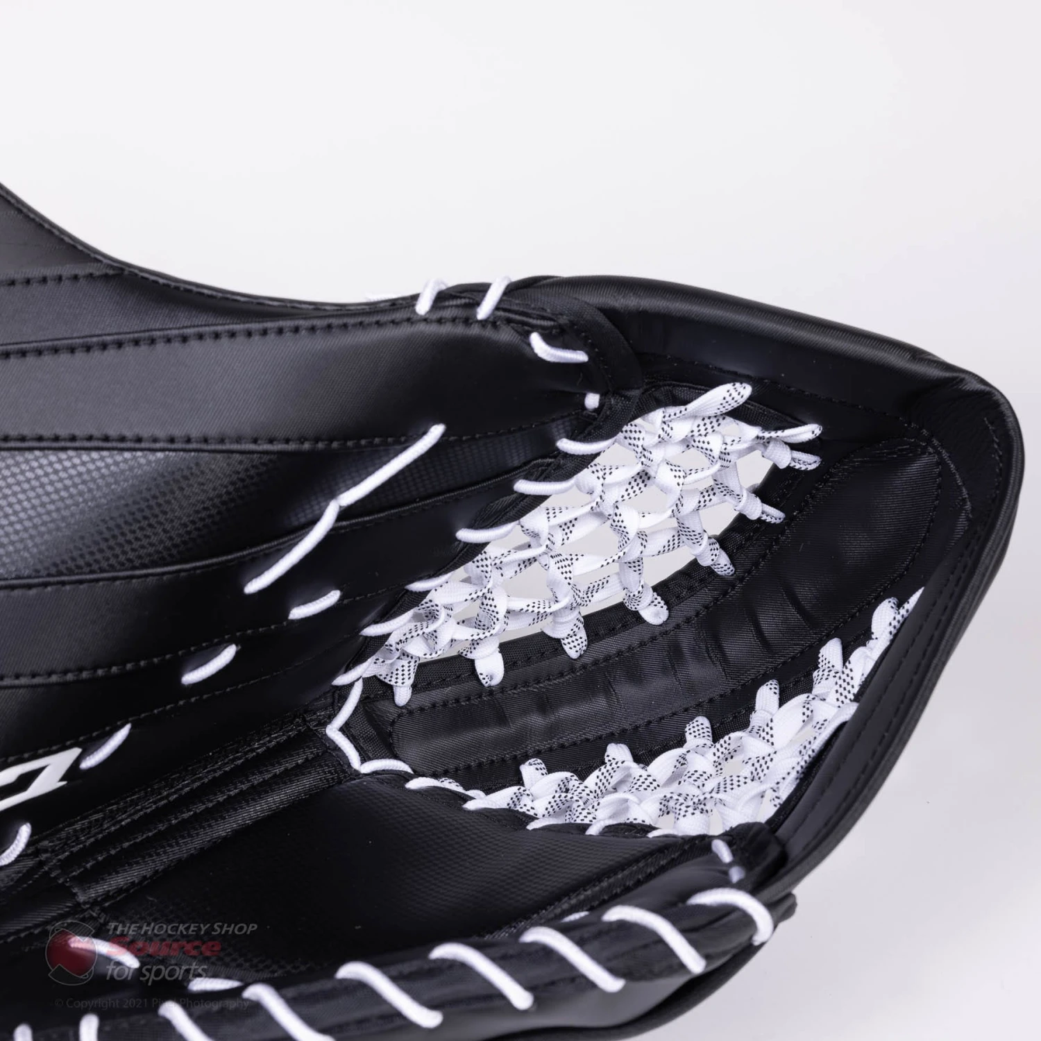 CCM Extreme Flex E5.9 Senior Goalie Catcher - Source Exclusive - Image 3