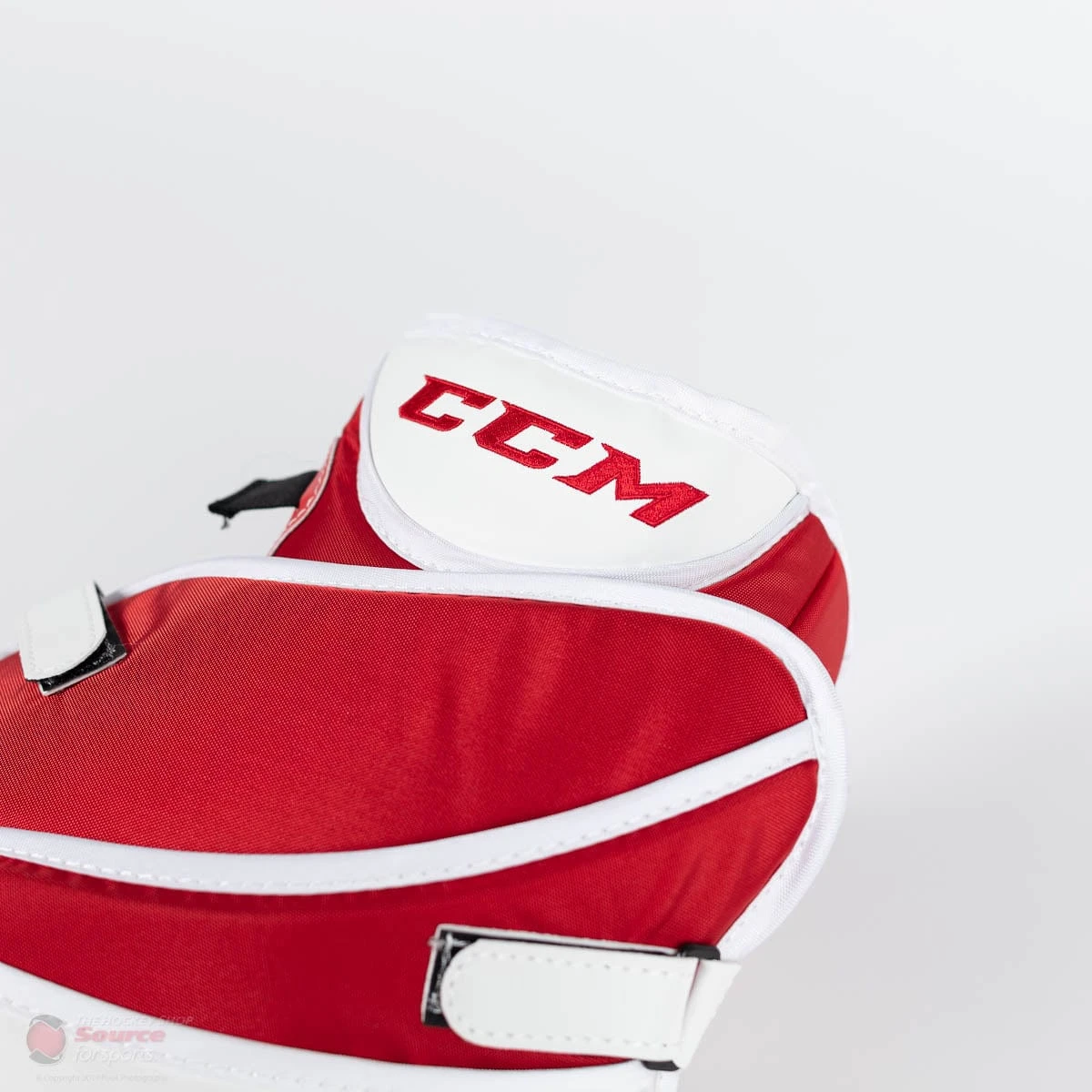 CCM Premier P2.9 Intermediate Goalie Catcher - Source Exclusive - Image 4