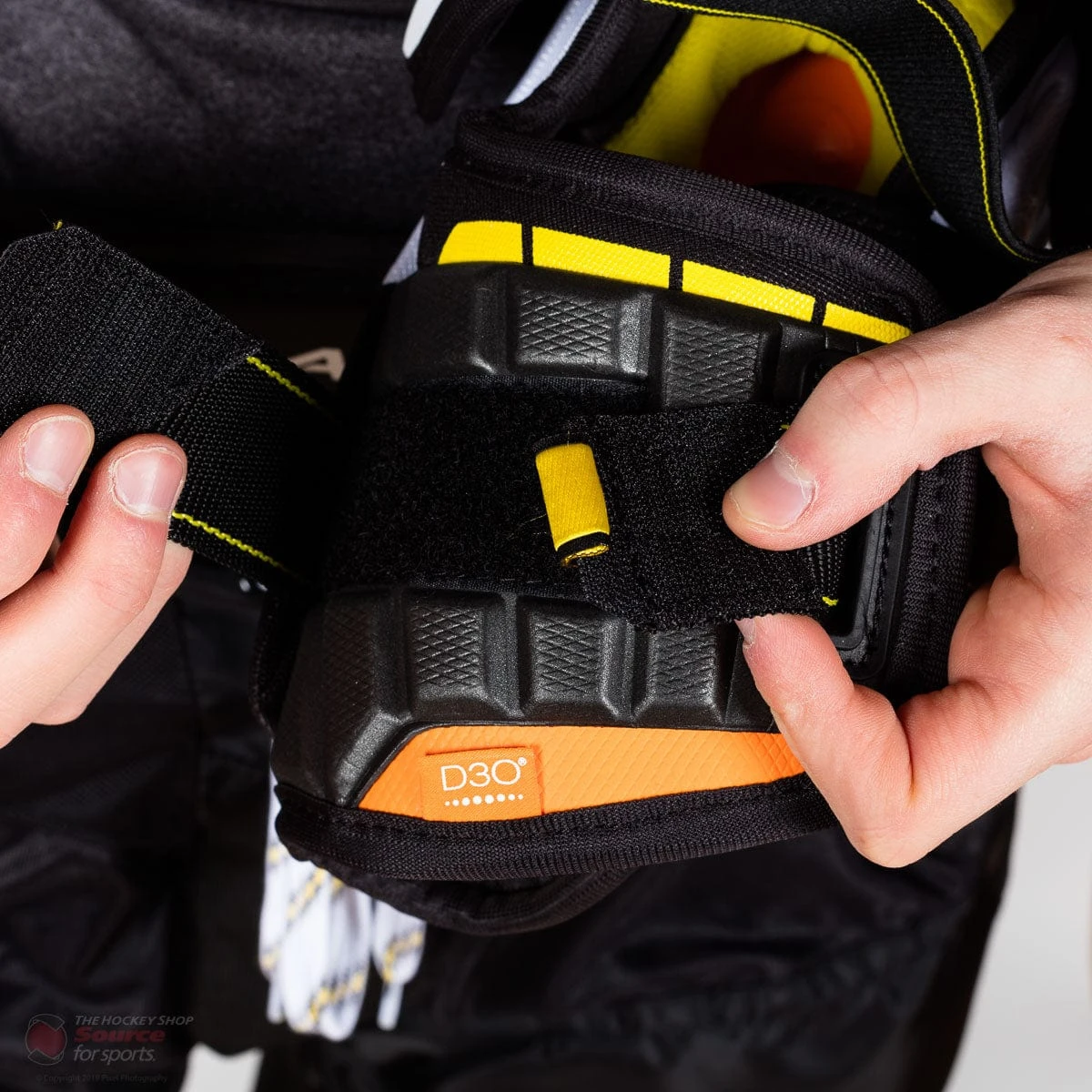 CCM Super Tacks AS1 Senior Hockey Elbow Pads - Image 8