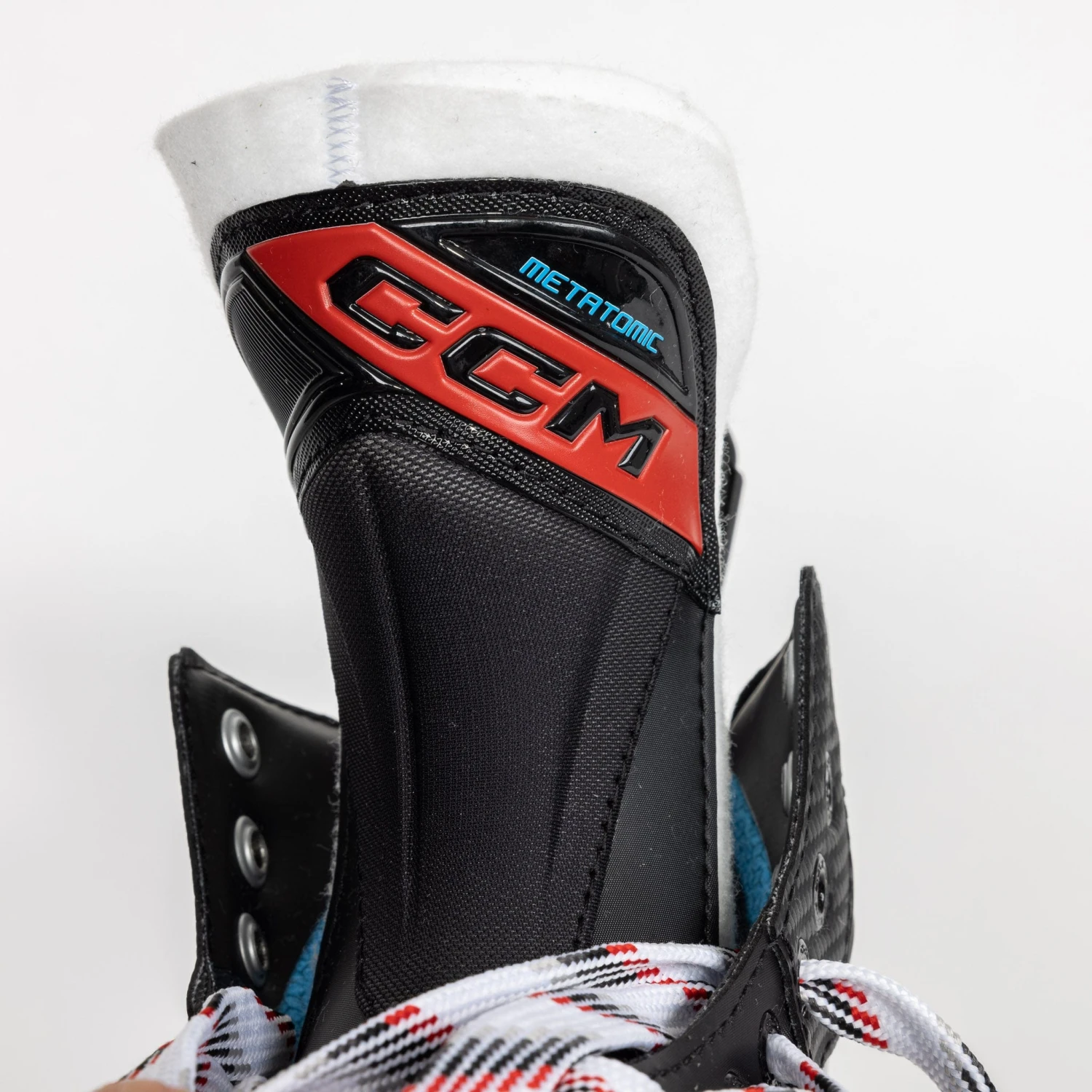 CCM Jetspeed FT680 Junior Hockey Skates - Image 14