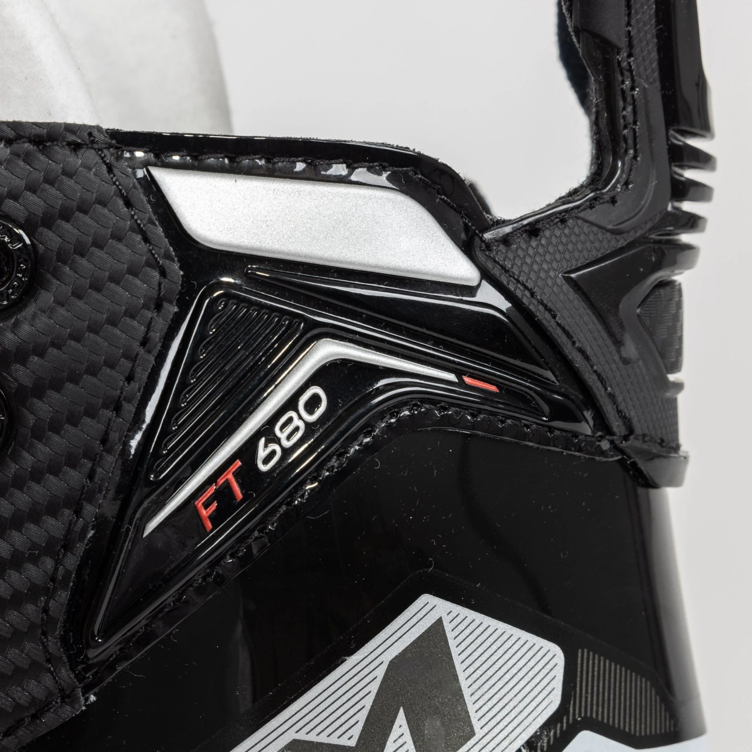CCM Jetspeed FT680 Junior Hockey Skates - Image 13