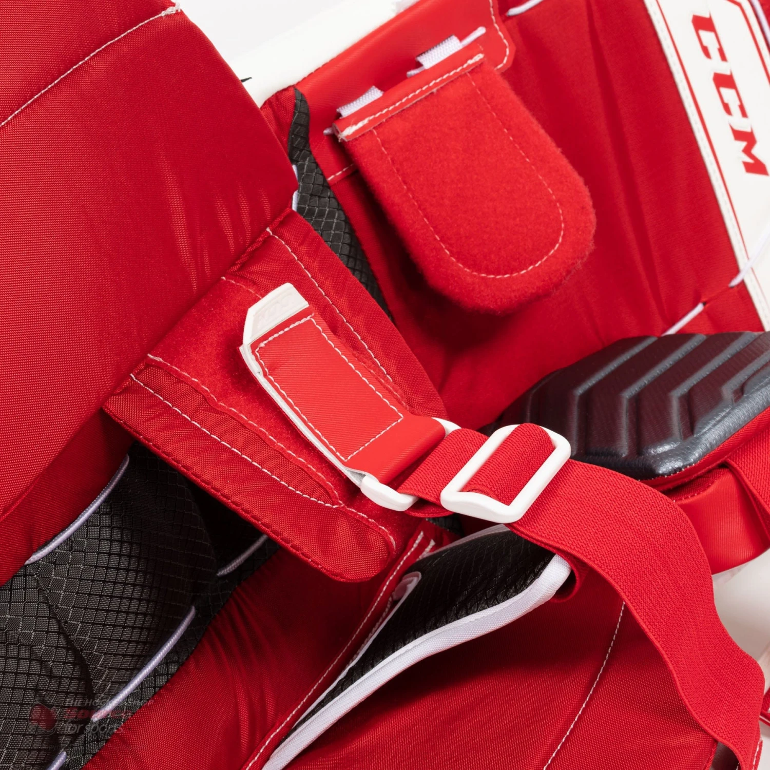 CCM Axis A1.9 Intermediate Goalie Leg Pads - Image 11