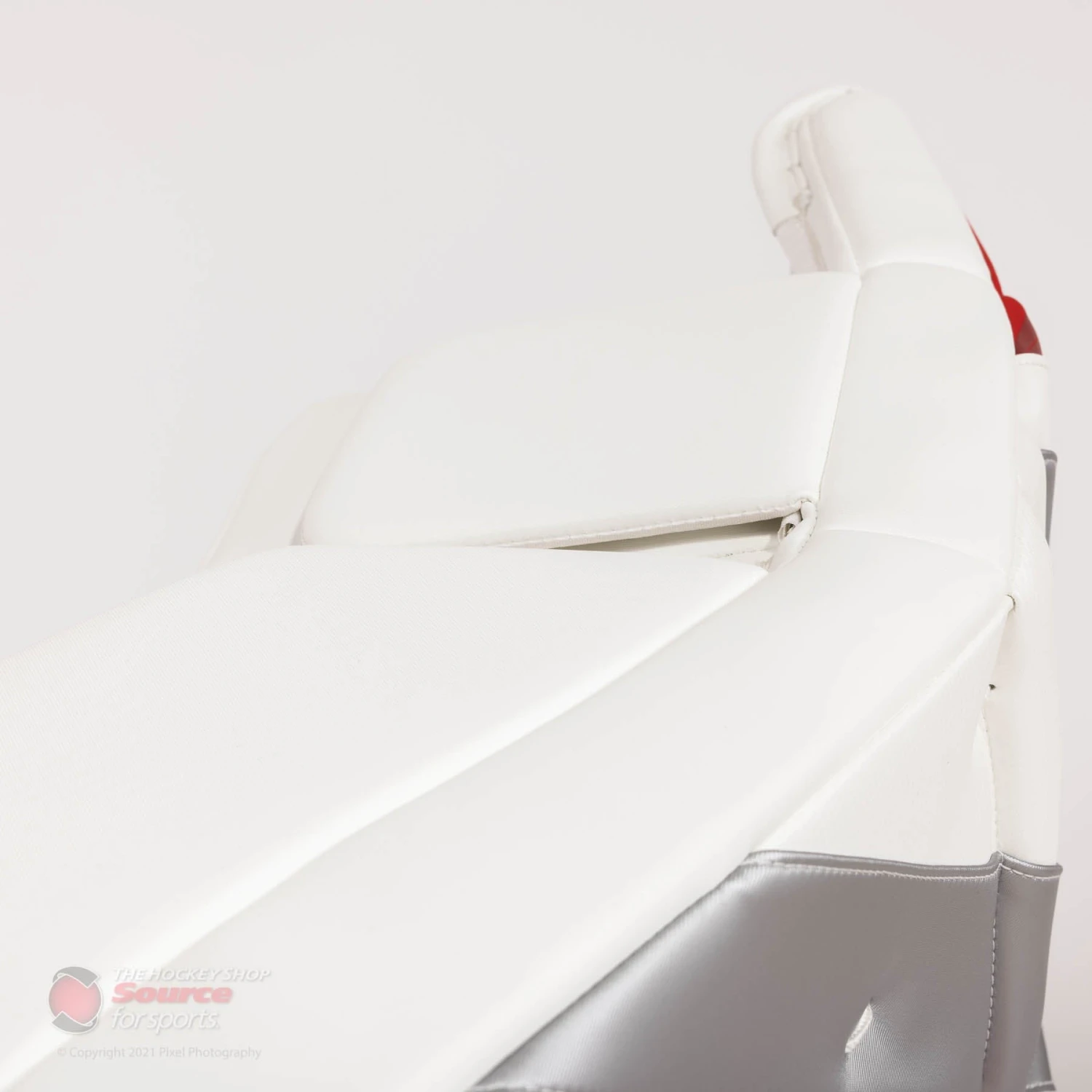 CCM Extreme Flex 5 Senior Goalie Leg Pads - Image 19