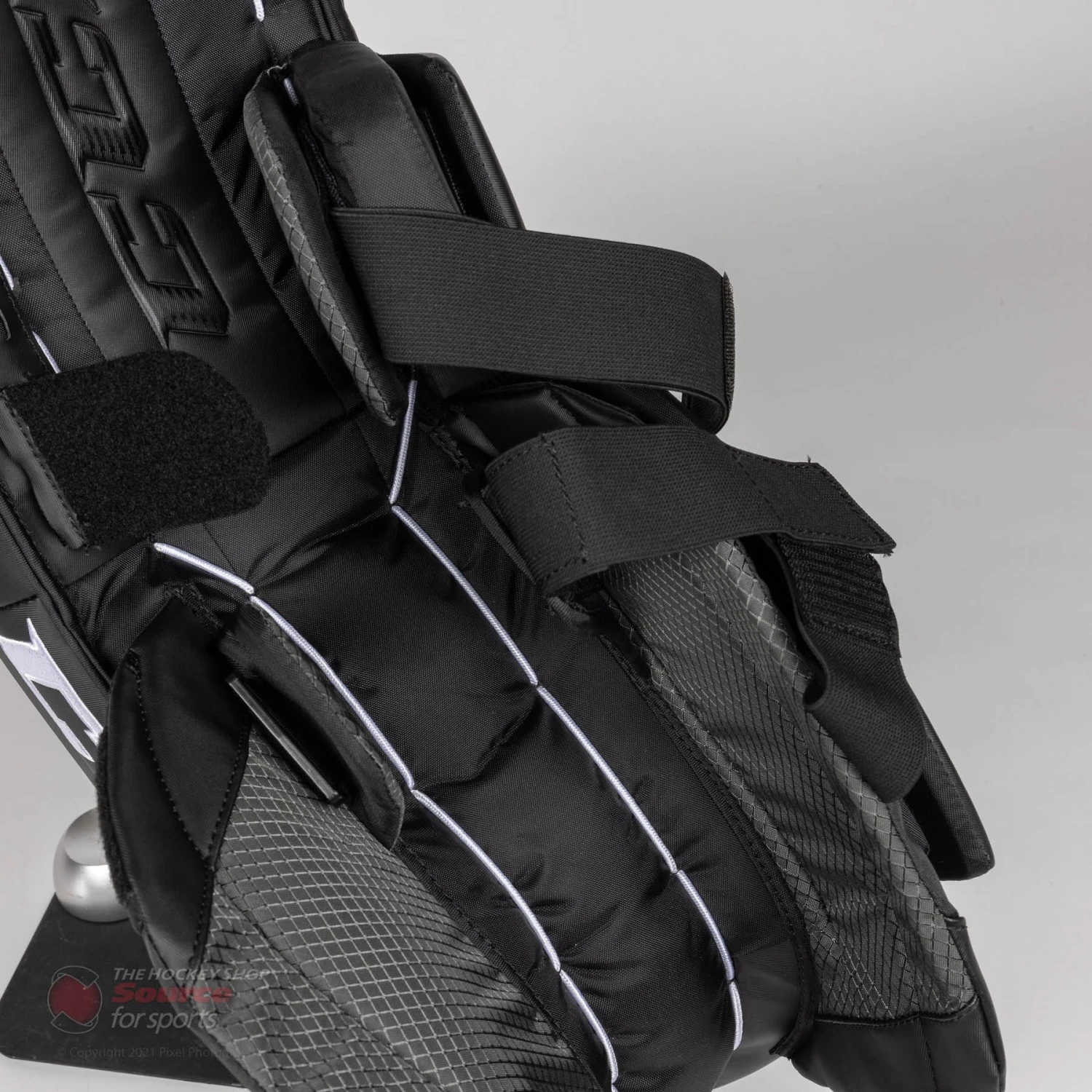 CCM Extreme Flex E5.5 Junior Goalie Leg Pads - Source Exclusive - Image 11