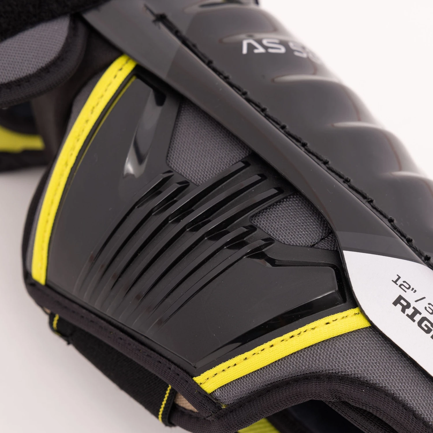 CCM Tacks AS580 Junior Hockey Shin Guards - Image 2