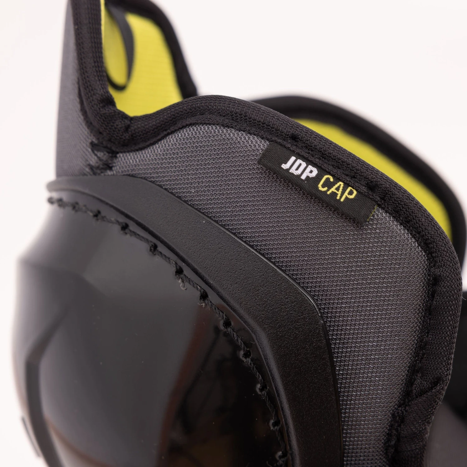 CCM Tacks AS580 Junior Hockey Shin Guards - Image 5