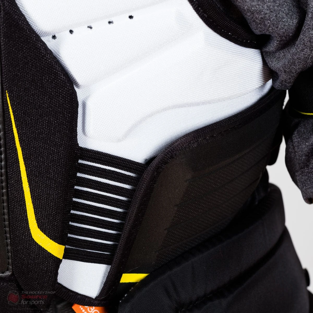 CCM Super Tacks AS1 Senior Hockey Shoulder Pads - Image 9