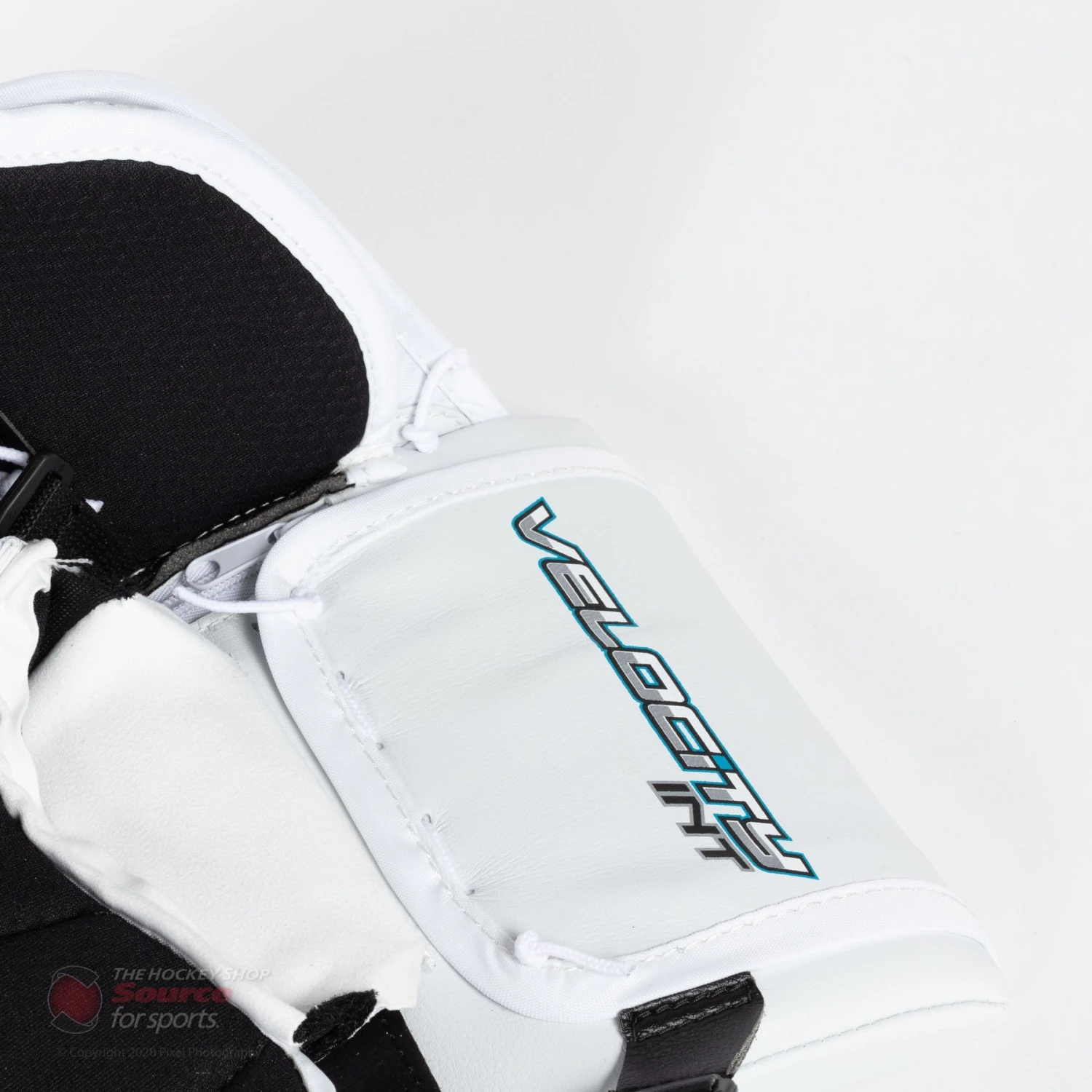 Vaughn Velocity V9 Intermediate Goalie Blocker - Image 12