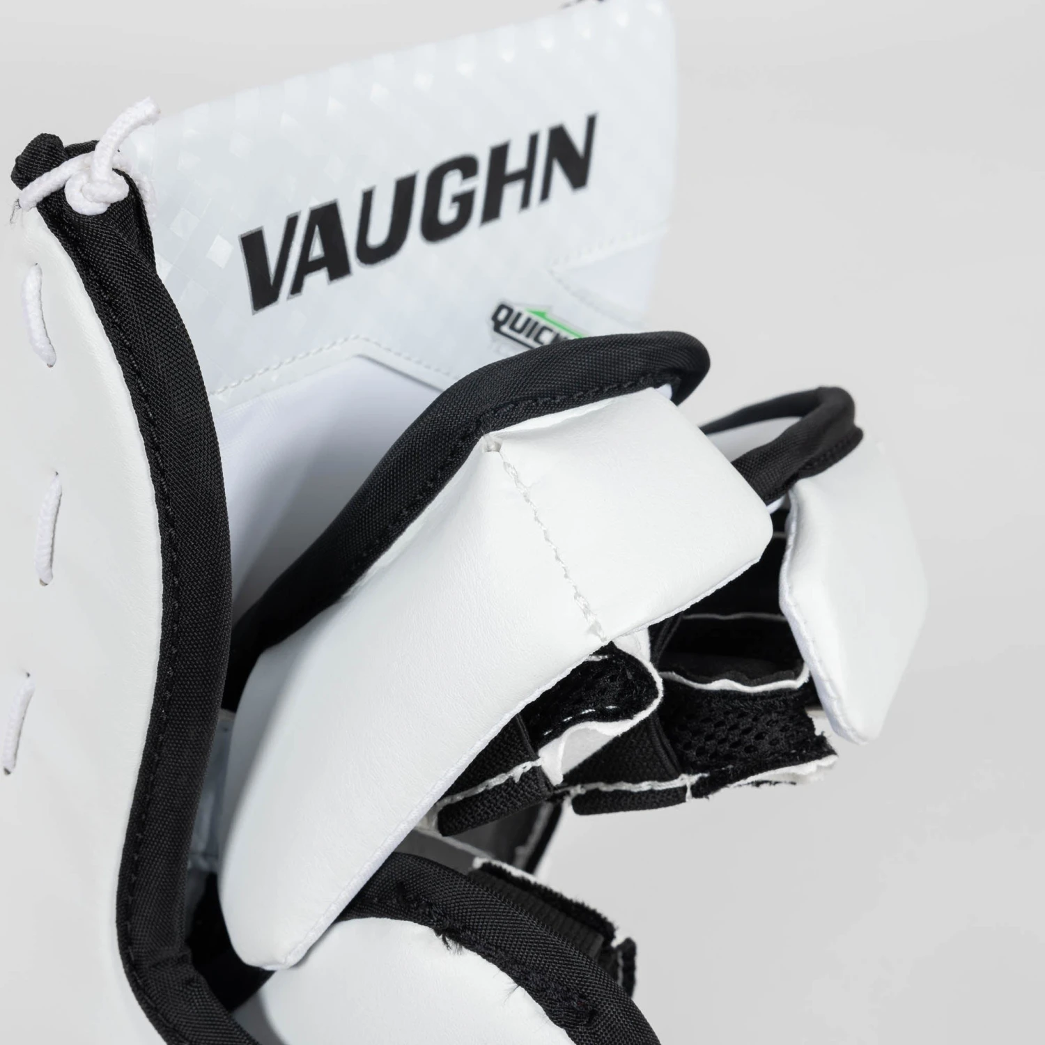 Vaughn Ventus SLR3 Youth Goalie Blocker - Image 17
