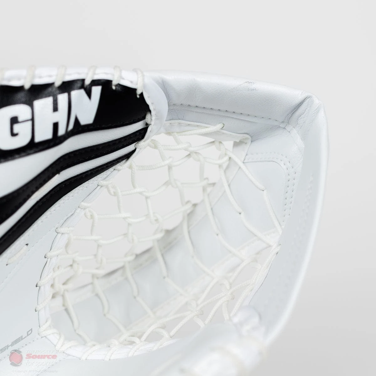 Vaughn Ventus SLR2-ST Pro Carbon Senior Goalie Catcher - Image 3