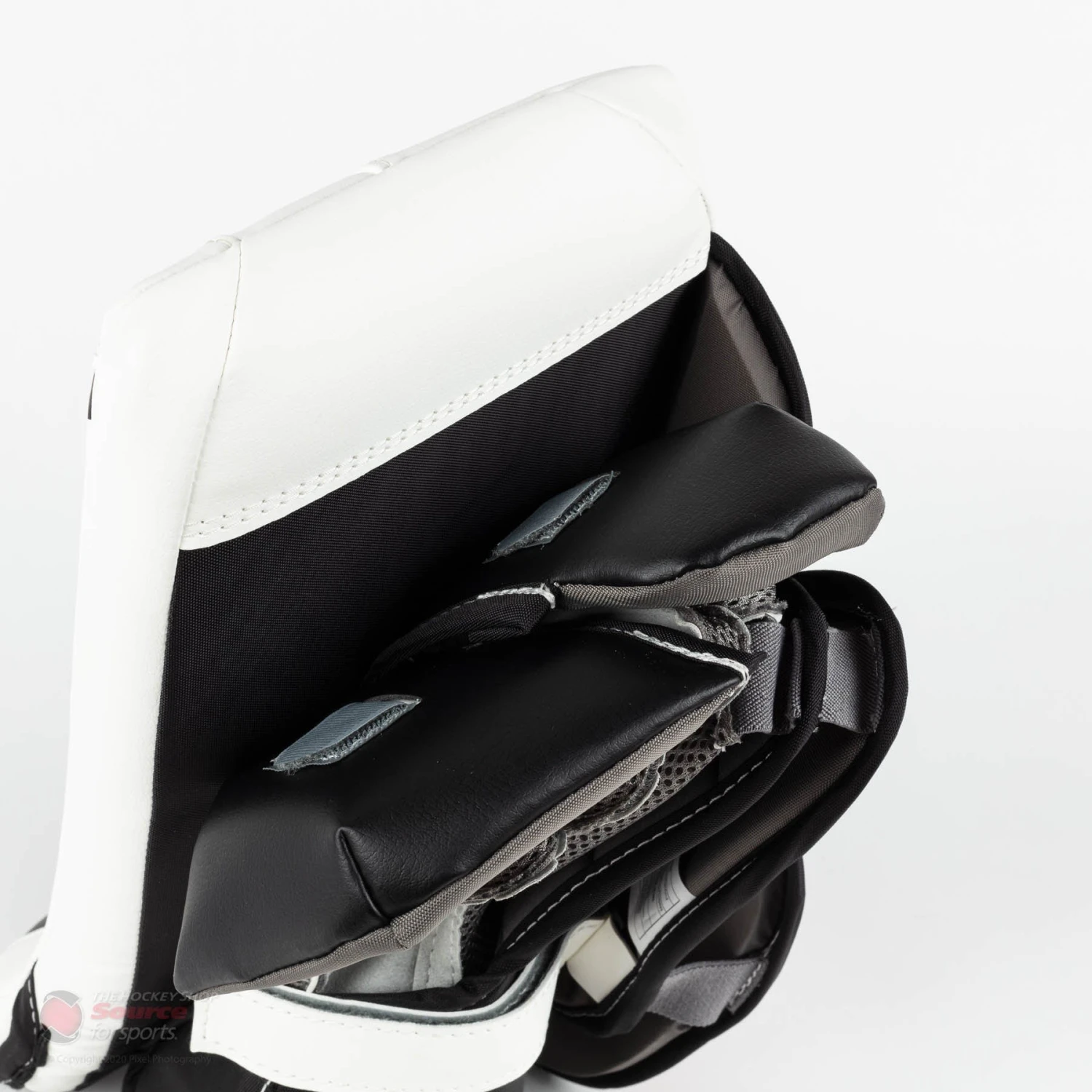 Warrior Ritual G5 Junior Goalie Blocker - Image 5