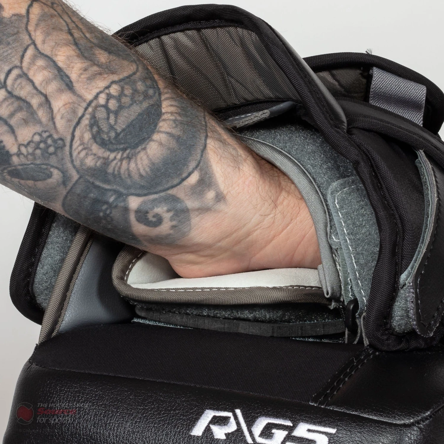 Warrior Ritual G5 Pro Senior Goalie Catcher - Image 9