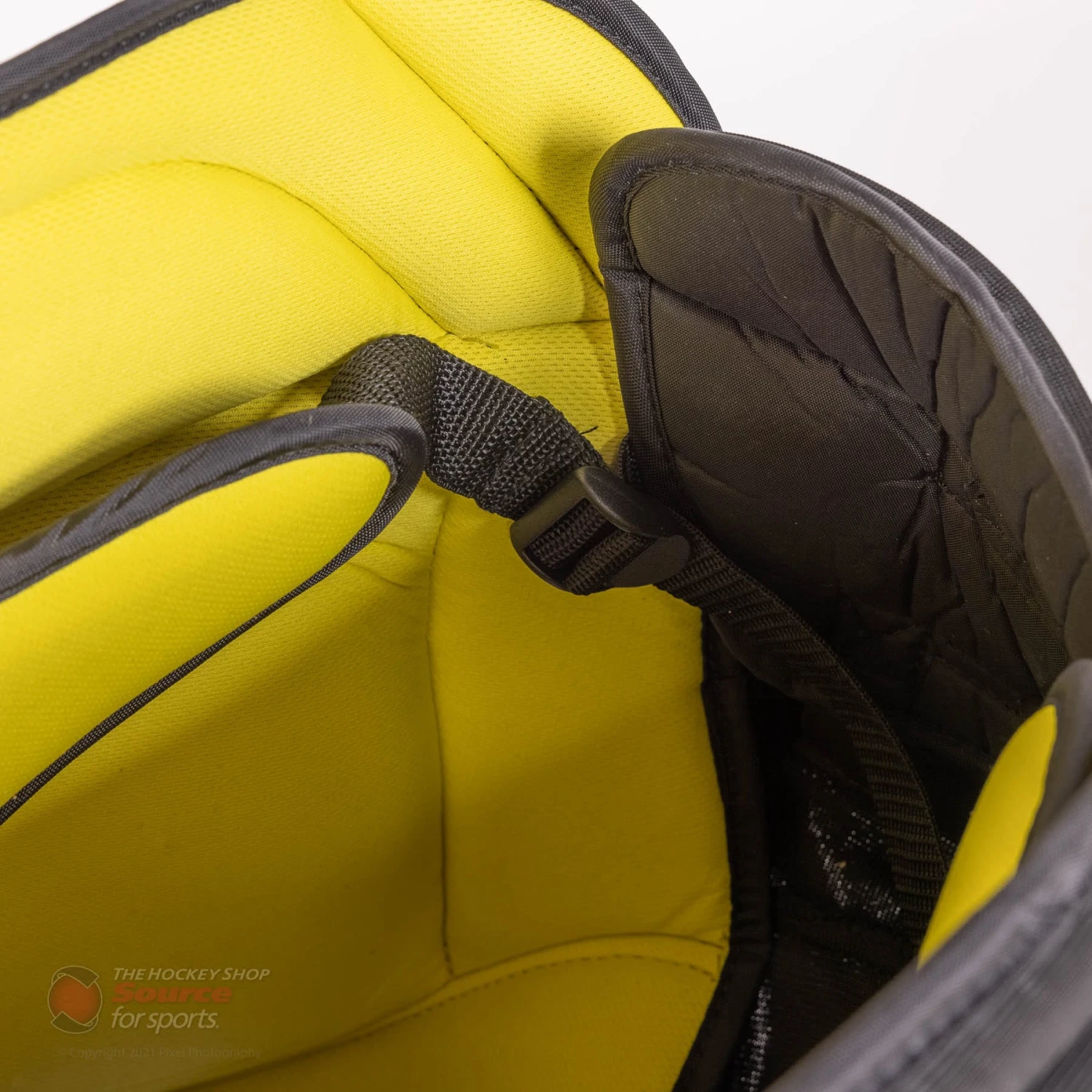 Warrior Ritual X3 E+ Intermediate Goalie Pants - Image 12